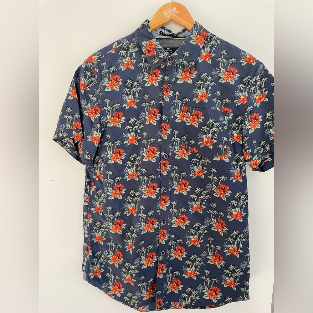 MBX‎ Mens Hawaiian Shirt Medium Short Sleeve Floral Navy Blue Coastal Tropical